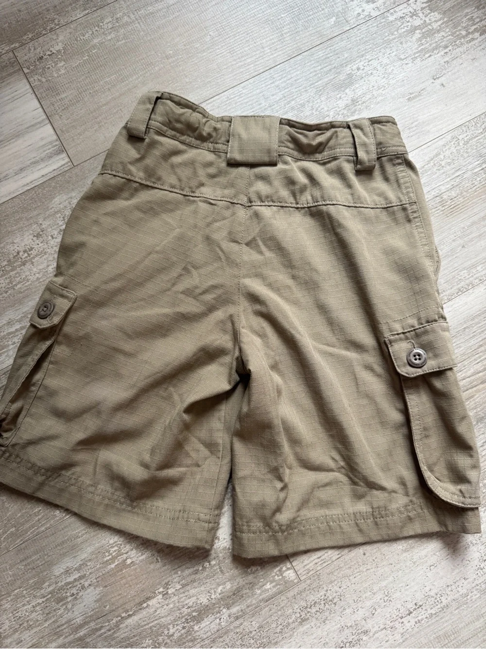 Under Armour Boys Tan Cargo Shorts Youth Small